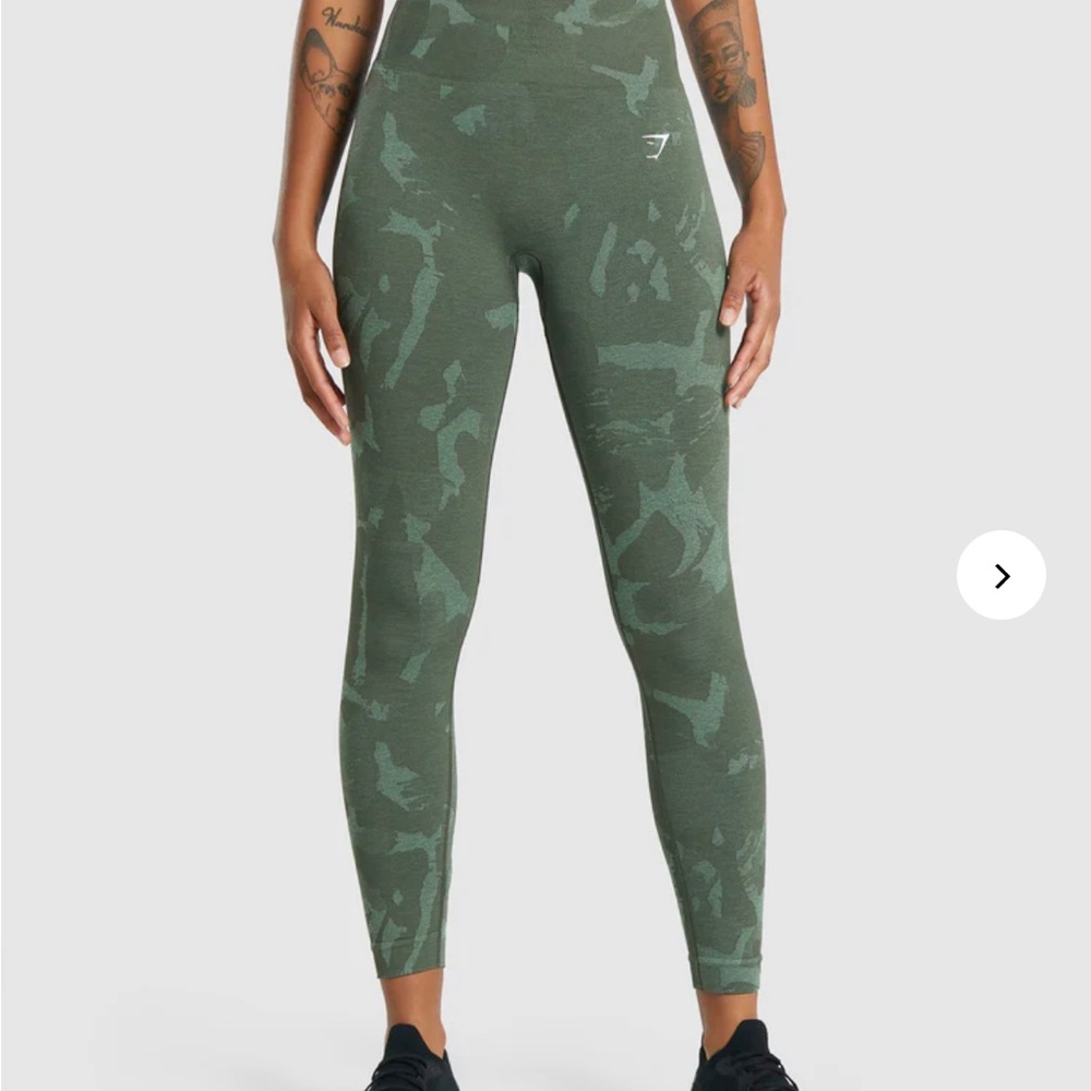 Gymshark Adapt Camo Leggings Size Medium